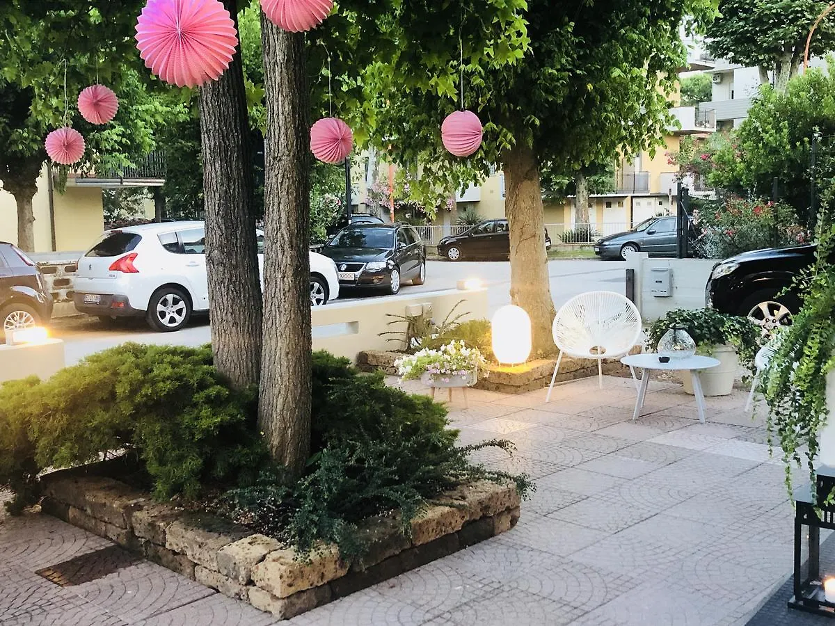 Hotel Aplo - Breakfast Experience Cervia